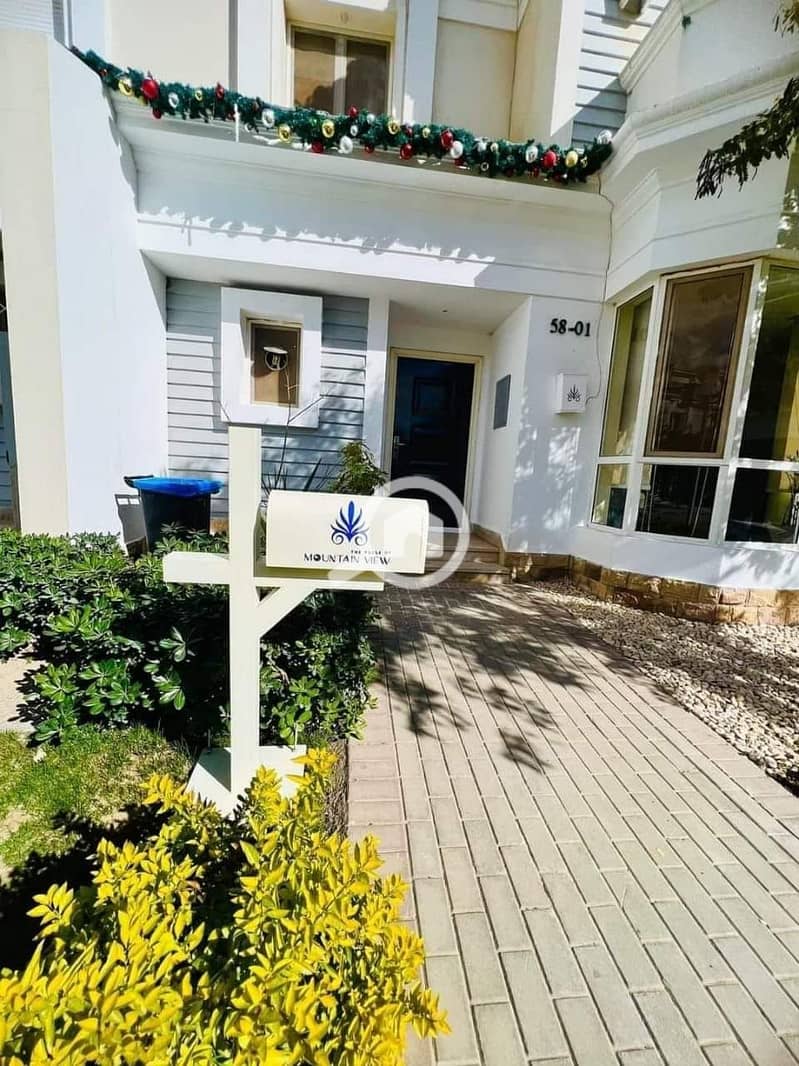 7 557467373_122209411412323503_3118575894640377021_n. jpg