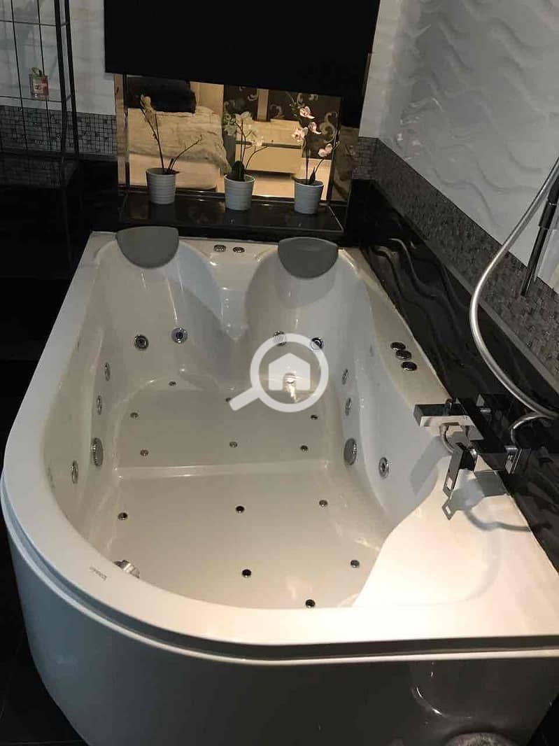 6 6851399c-91a8-44f5-a1e8-79dad25e0a46. jpg