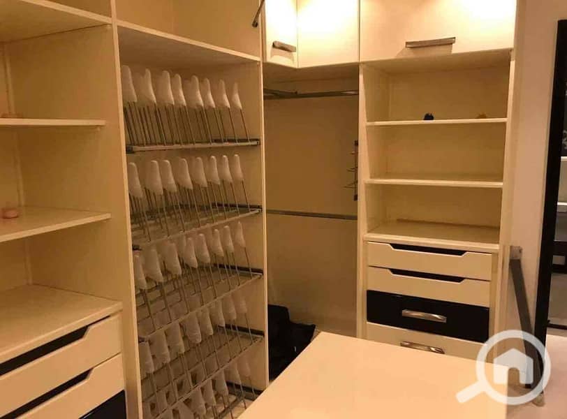 10 b1dbf285-ffbc-4d5e-acdc-34c4191c245c. jpg