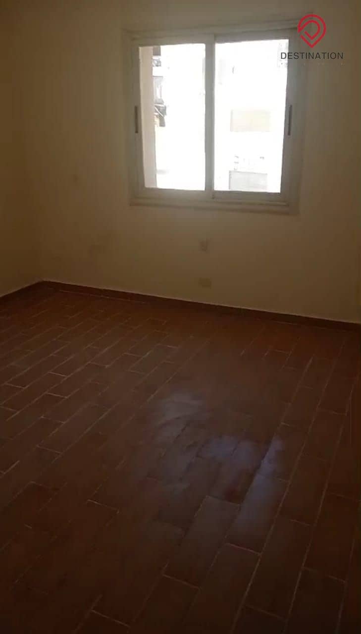 10 WhatsApp Image 2025-12-09 at 16.28. 26_c01eeefd. jpg