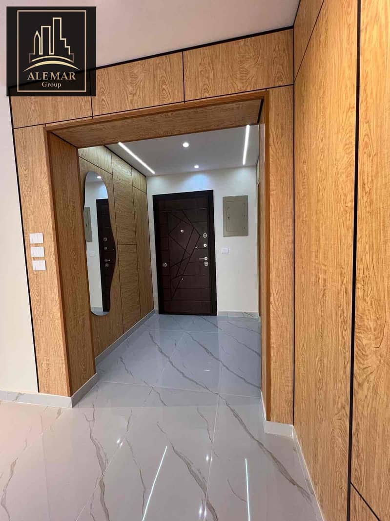 2 3ac94def-e474-42d7-b534-7b69f5a89848. jpg