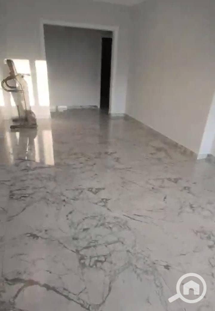 3 a113772a-a5e8-43f9-95bd-be657efbb513. jpg