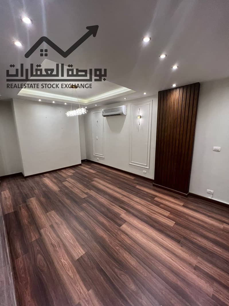 24 e098ea53-0c3a-40c5-a3ea-556a61732870. jpg