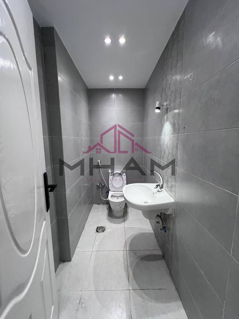 5 photo_5888795278792395873_y. jpg