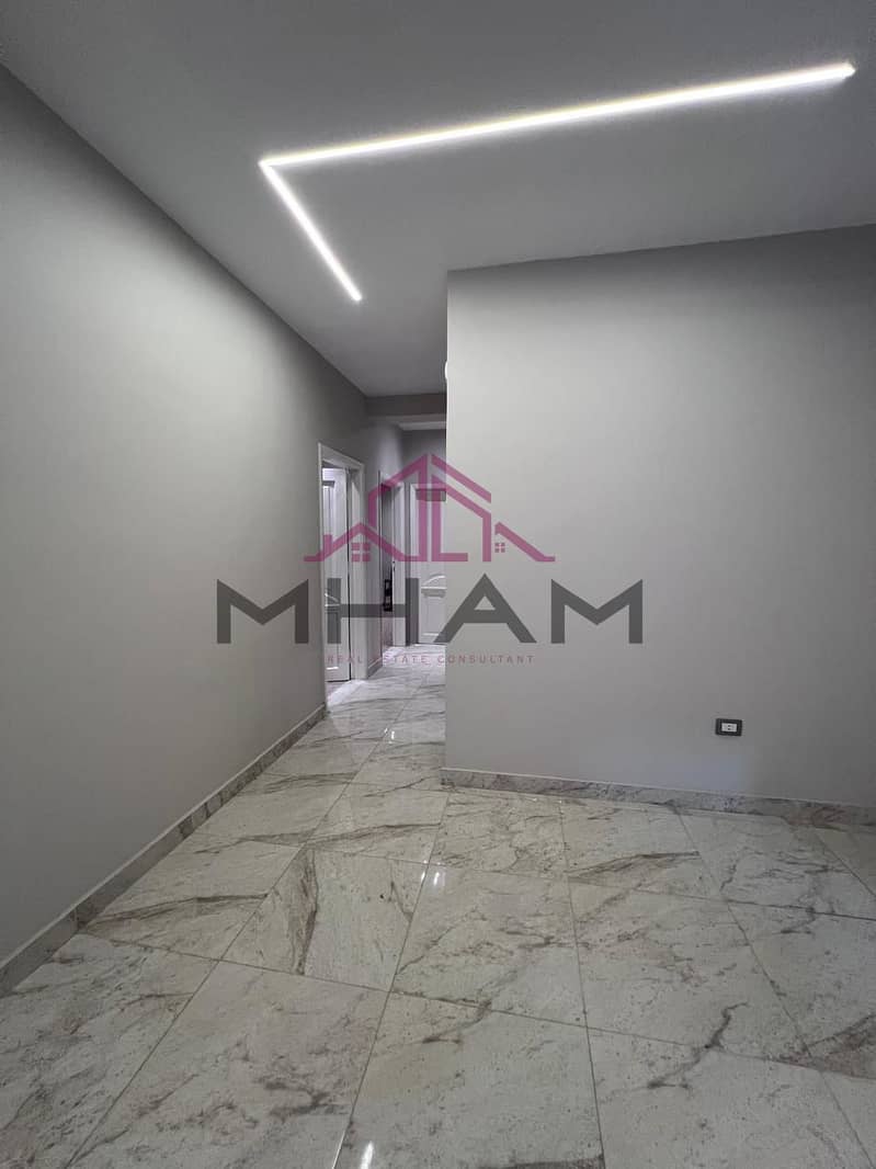 13 photo_5888795278792395885_y. jpg