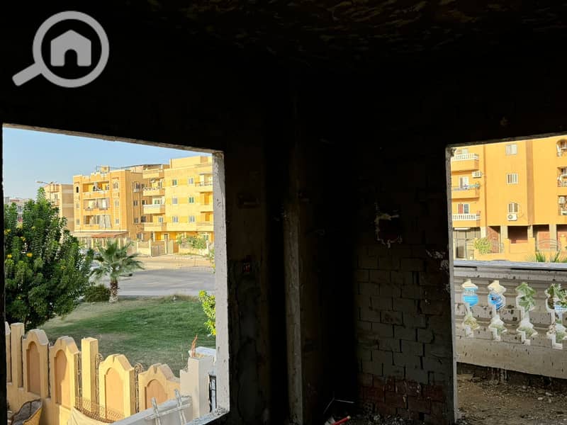 9 fbc2c549-dd1d-41a7-ad0c-5d5792388090. jpg