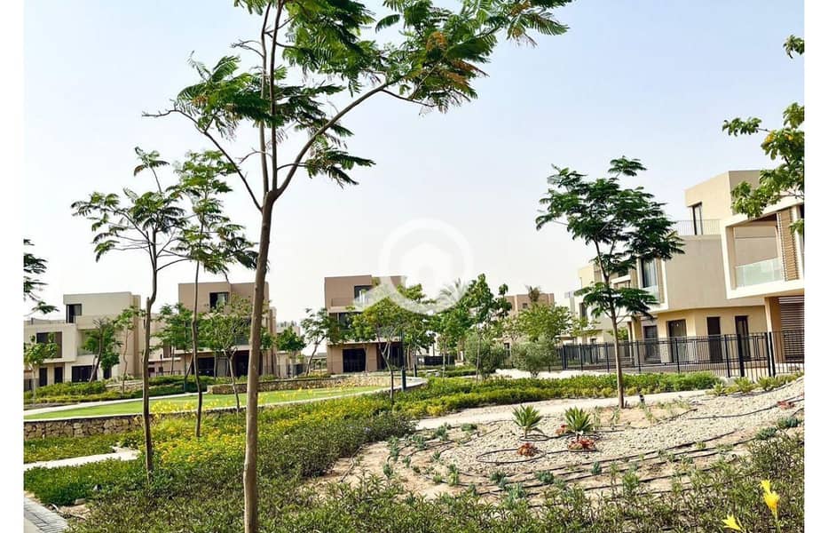 4 8065245-5b28ao. jpg