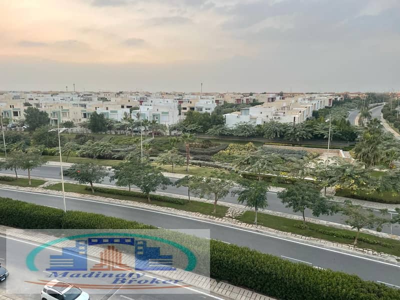 7 912bb874-9f8a-4c9a-bf2f-68961e18ef07. jpg