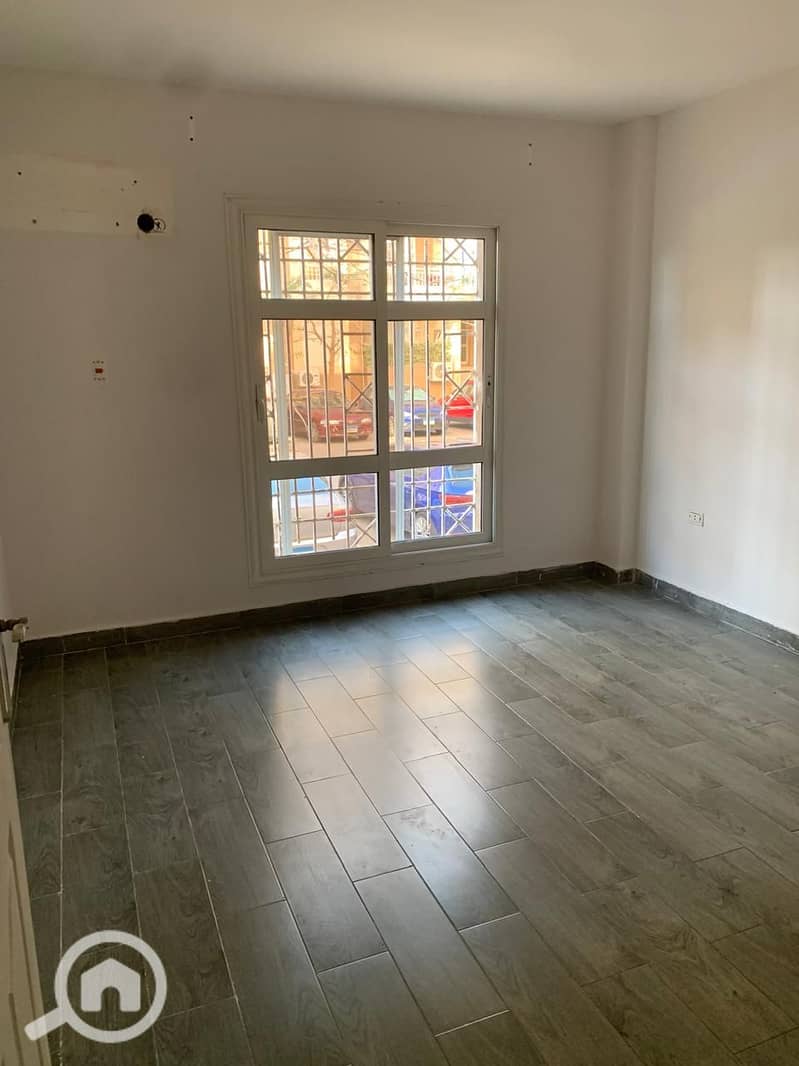 7 bb30843f-3bef-4cf6-b2df-702c4450ef21. jpg