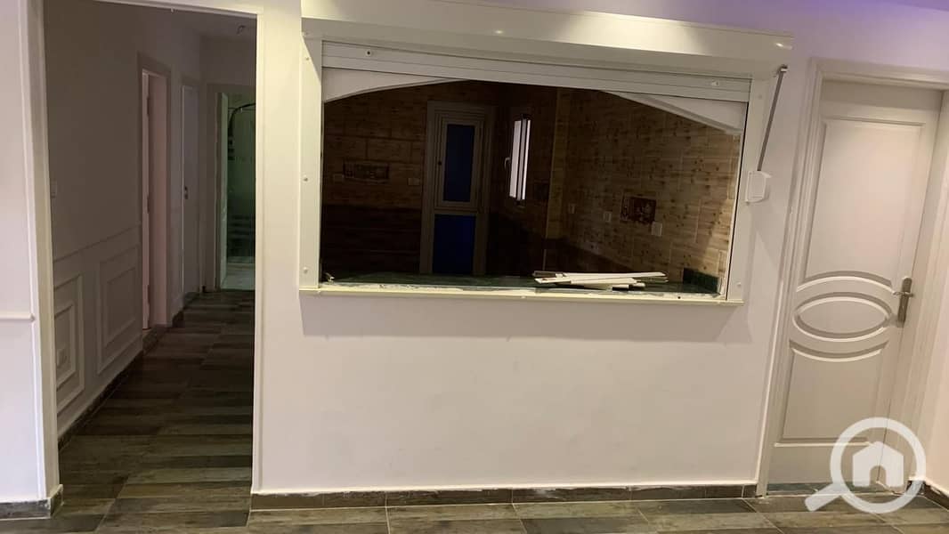 11 bfbb81b7-baef-426a-8e7f-ffa55a27a2a2. jpg