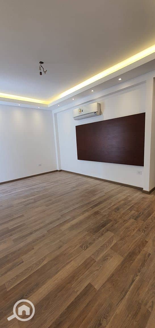 5 WhatsApp Image 2025-11-01 at 4.59. 49 PM. jpeg