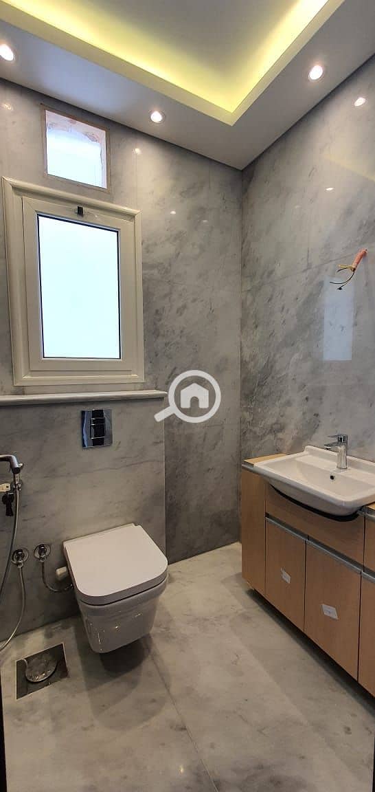 7 WhatsApp Image 2025-11-01 at 4.59. 51 PM. jpeg