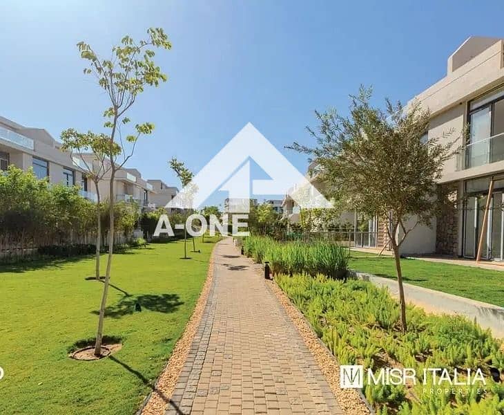 9 9b8f25a0-25d8-41ef-852e-e144251f8bef. jpg