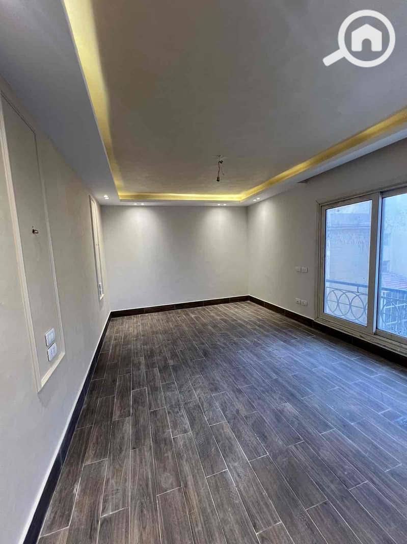 4 f6ce46e3-59c7-4a29-bb02-ee14577aad5a. jpg