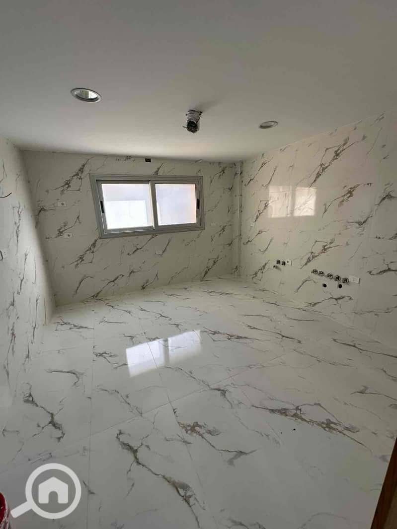 14 3699f06f-05f9-4a31-bd39-ceae9a3c3f76. jpg