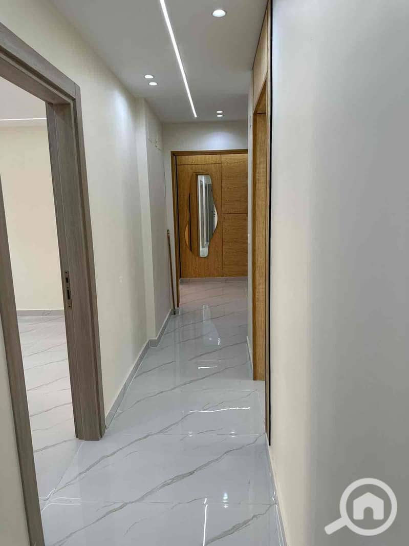 27 8d1ad728-cbef-426e-aac2-8f55b11d8293. jpg