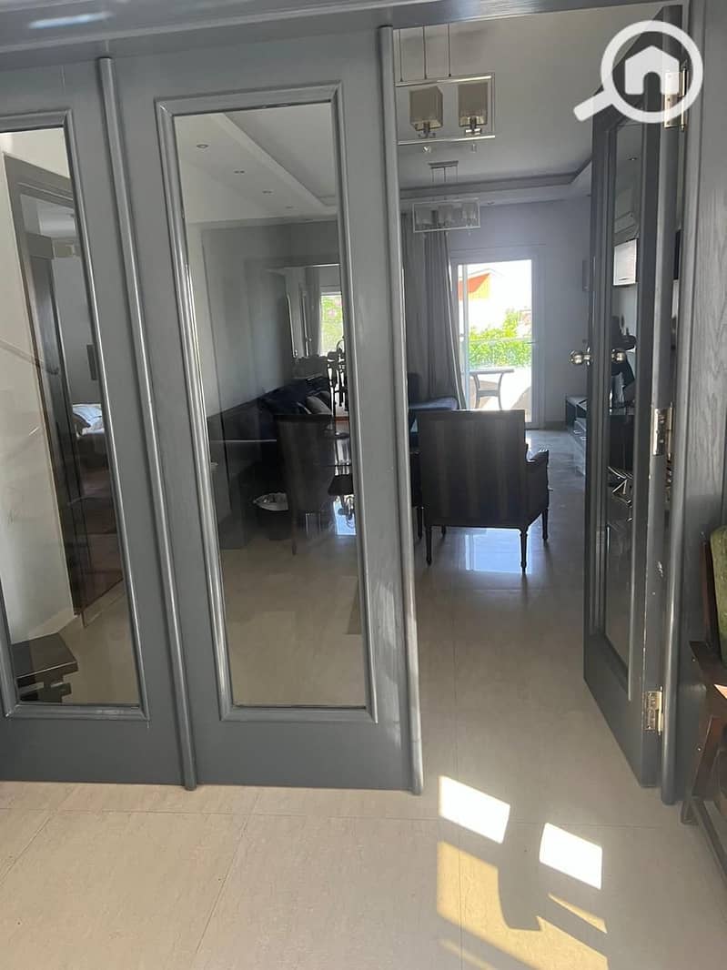 6 4f8f13d0-7b57-4047-829c-3c474d5b9c87. jpg