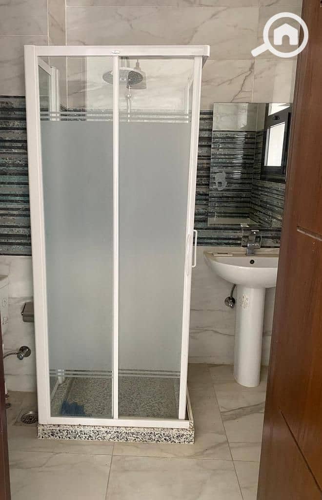 6 WhatsApp Image 2025-12-08 at 17.48. 25 (1). jpeg