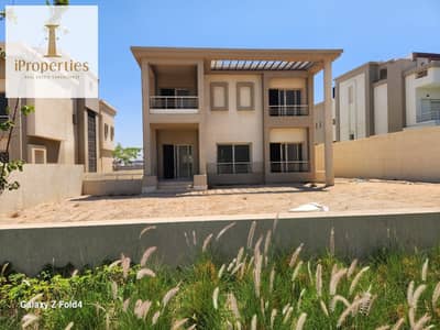 7 Bedroom Villa for Sale in New Cairo, Cairo - 06fc9277-db8b-46c5-9966-480ca078173d. jpeg 7 Bedroom Villa for Sale in New Cairo, Cairo - 06fc9277-db8b-46c5-9966-480ca078173d. jpeg