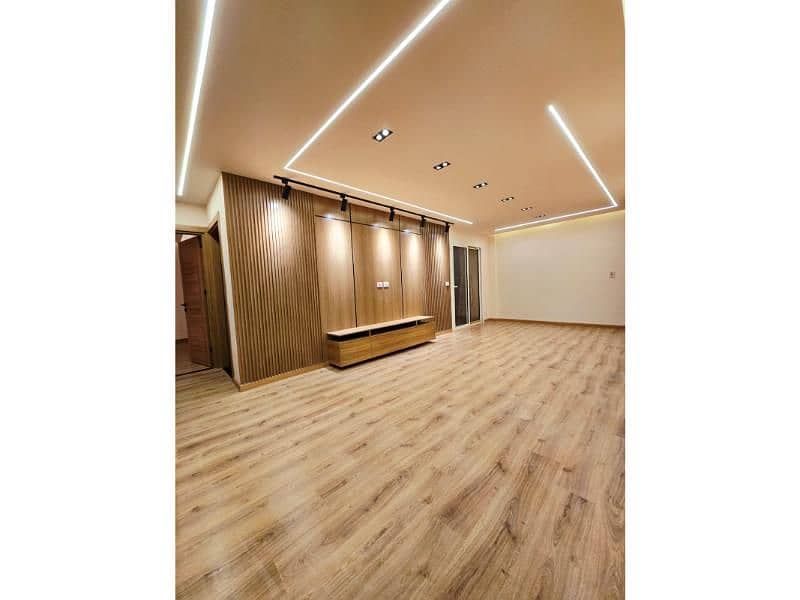 5 WhatsApp Image 2025-12-08 at 7.10. 41 PM (3). jpg