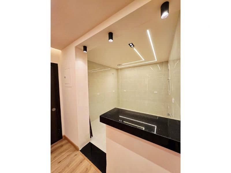 9 WhatsApp Image 2025-12-08 at 7.10. 43 PM (1). jpg