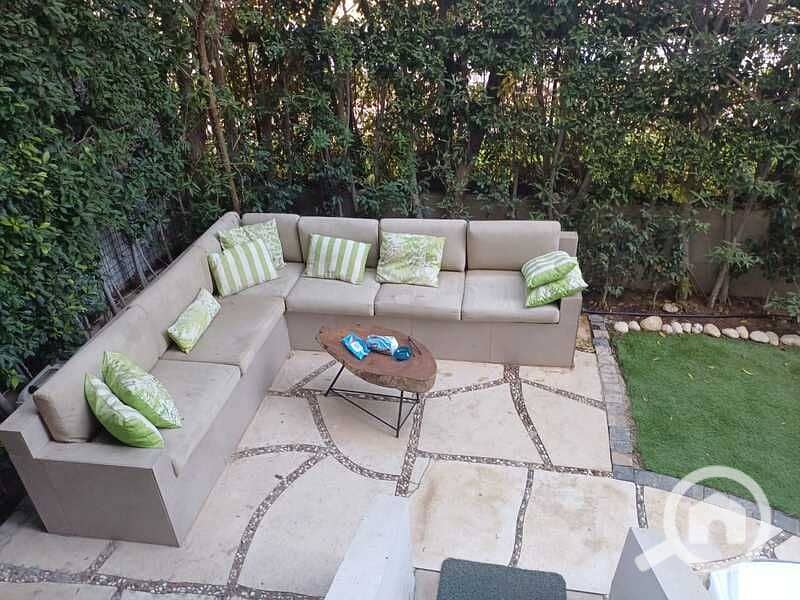 8 0da7f3ae-e0d3-4472-9d0b-a0aa14243306. jpeg