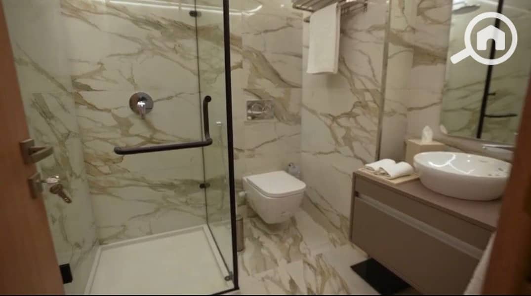 9 d35f9713-1e5e-49b9-9b85-eaecfa1e5336. jpg