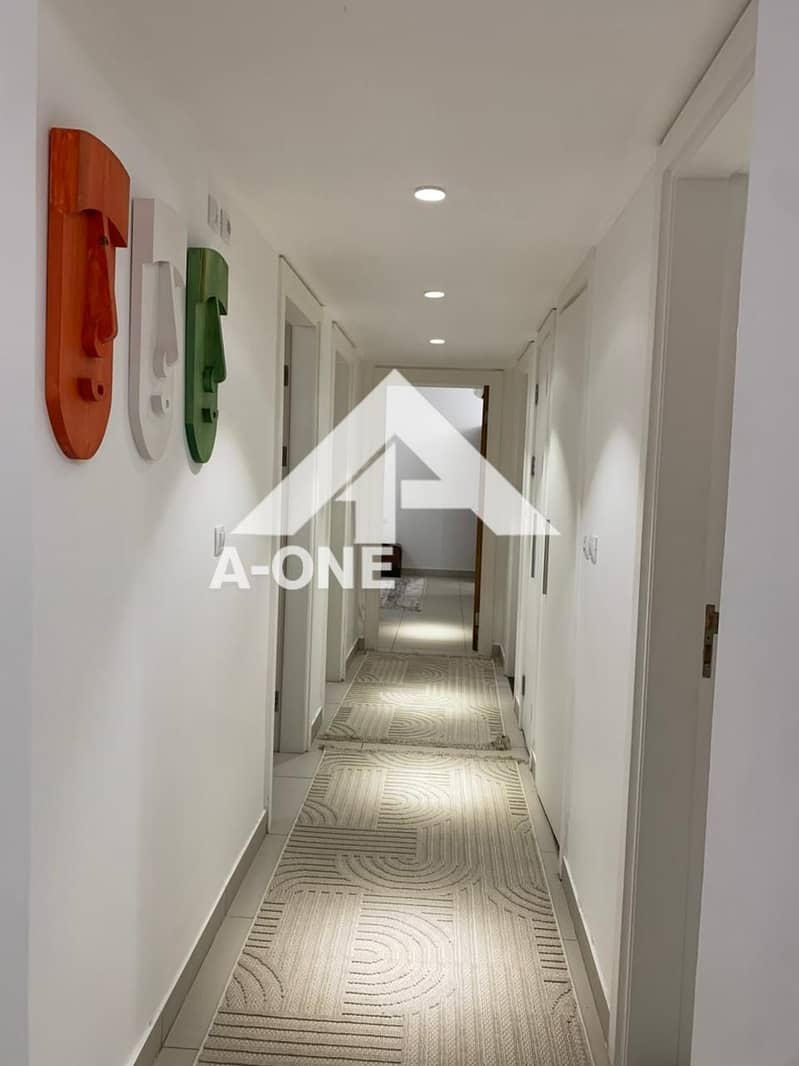 8 141b7f0e-6645-4ee8-80bf-66cf5dcd8f78. jpg