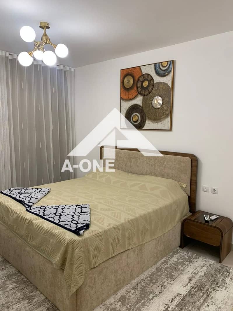 10 6a3911d4-3b61-4bd7-acba-a7343d488cbe. jpg