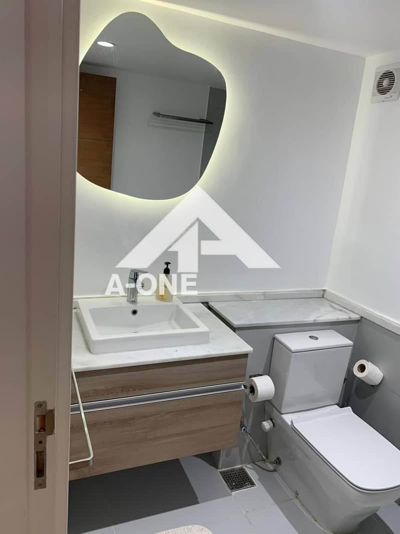 12 02ba8eef-4a85-4a43-b42a-1b845ecec9a2. jpg