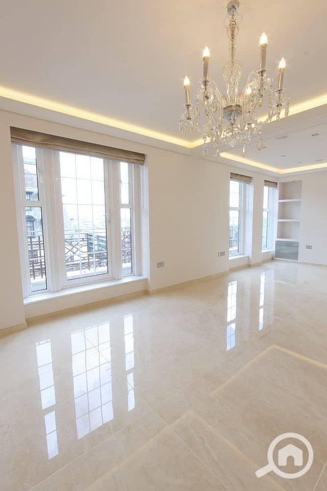 7 download (4). jpeg