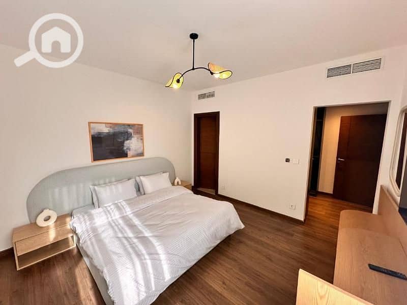 9 21c09613-ce10-47ff-8d72-1aa273da21aa. jpg