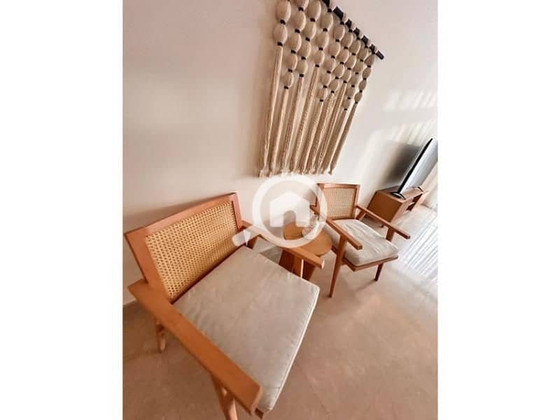 11 97e9064f-7544-422b-a458-f6f84a34a6c0. jpg