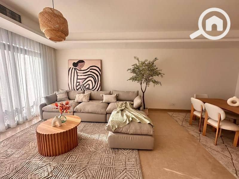 18 fb03313a-752a-4897-b39c-448c50a8cff6. jpg