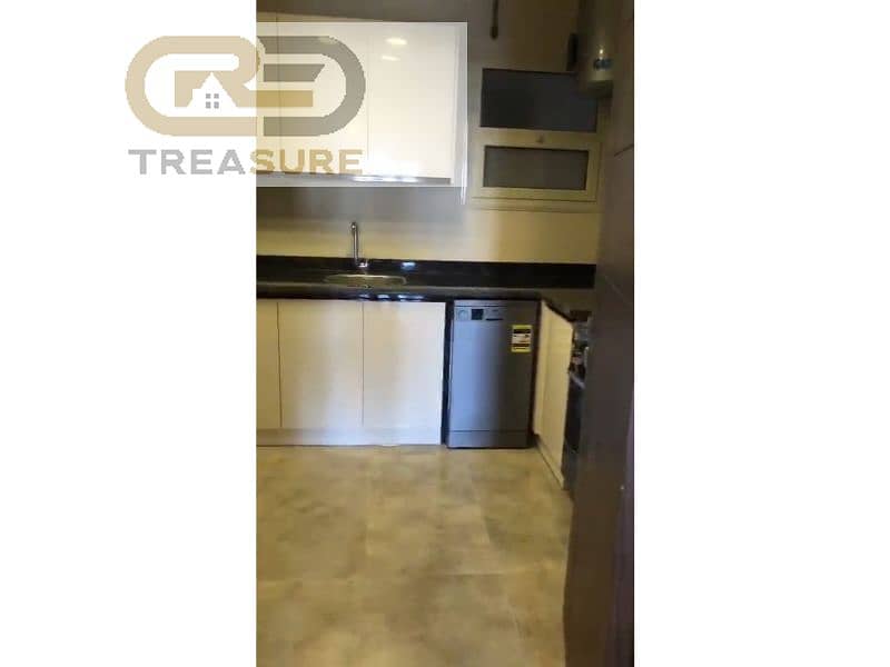 7 WhatsApp Image 2025-09-28 at 9.34. 05 PM (1). jpg