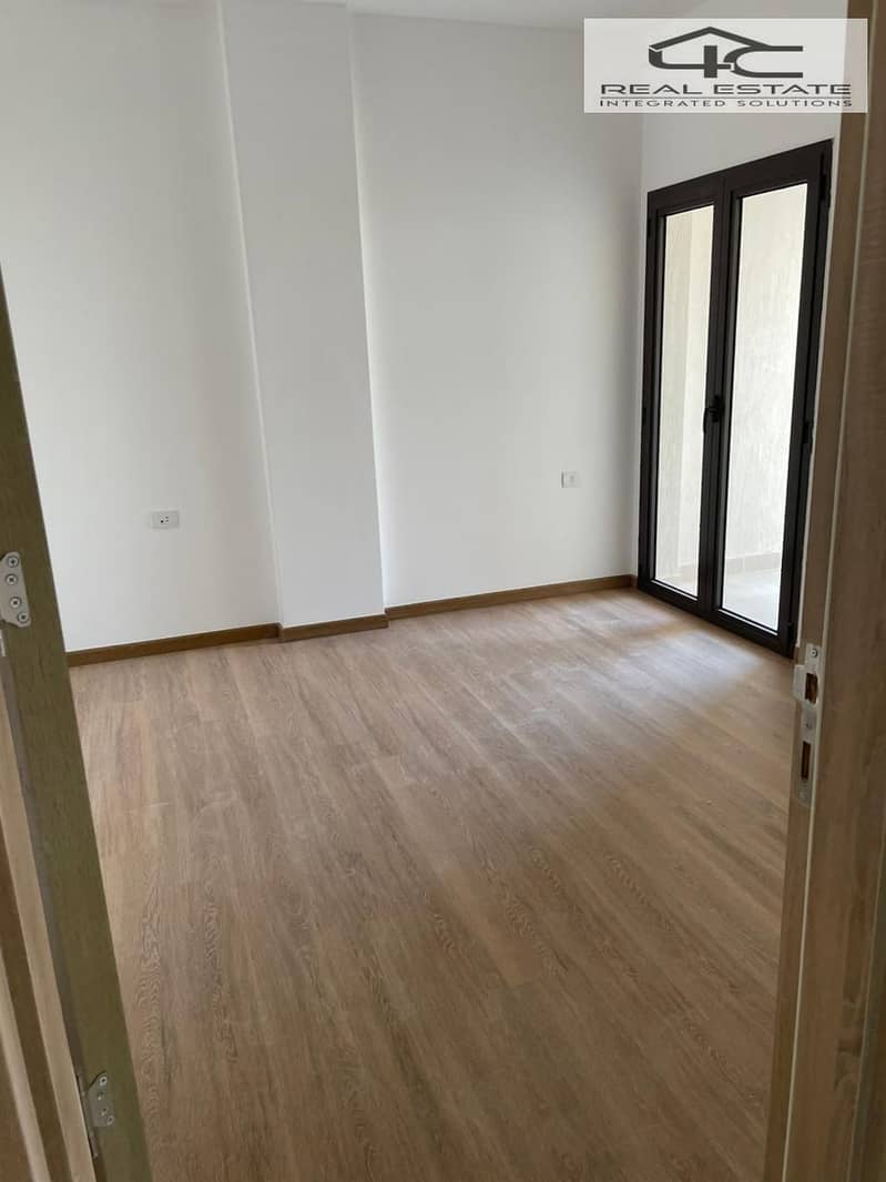 5 WhatsApp Image 2025-12-08 at 20.01. 25 (2). jpeg