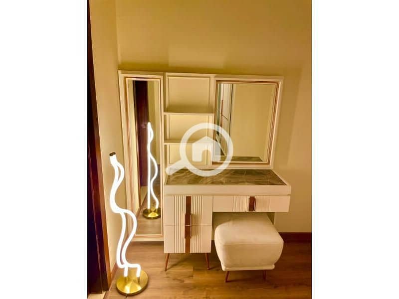 7 60fc206e-d95e-4f72-8666-66498cba7a1f. jpg