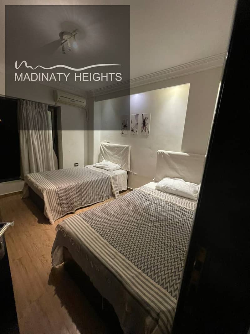 10 WhatsApp Image 2025-12-09 at 16.26. 39_50dfdb8b. jpg