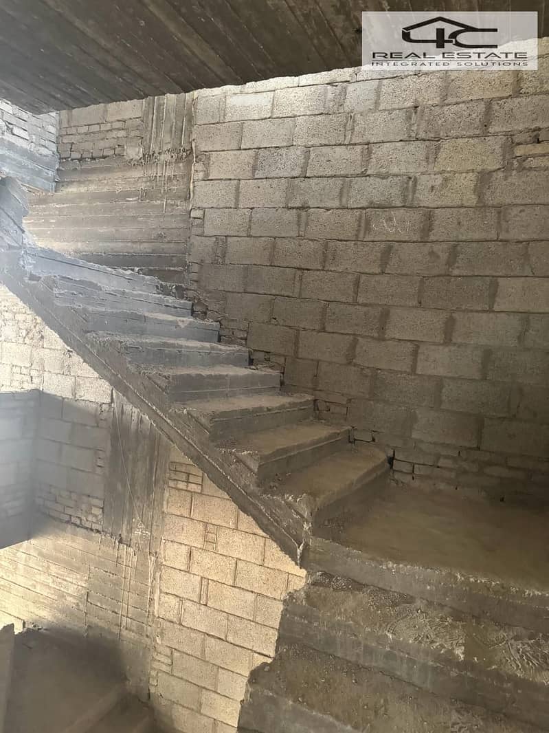 5 WhatsApp_Image_2024-10-01_at_15.41. 34_312f317f. jpg