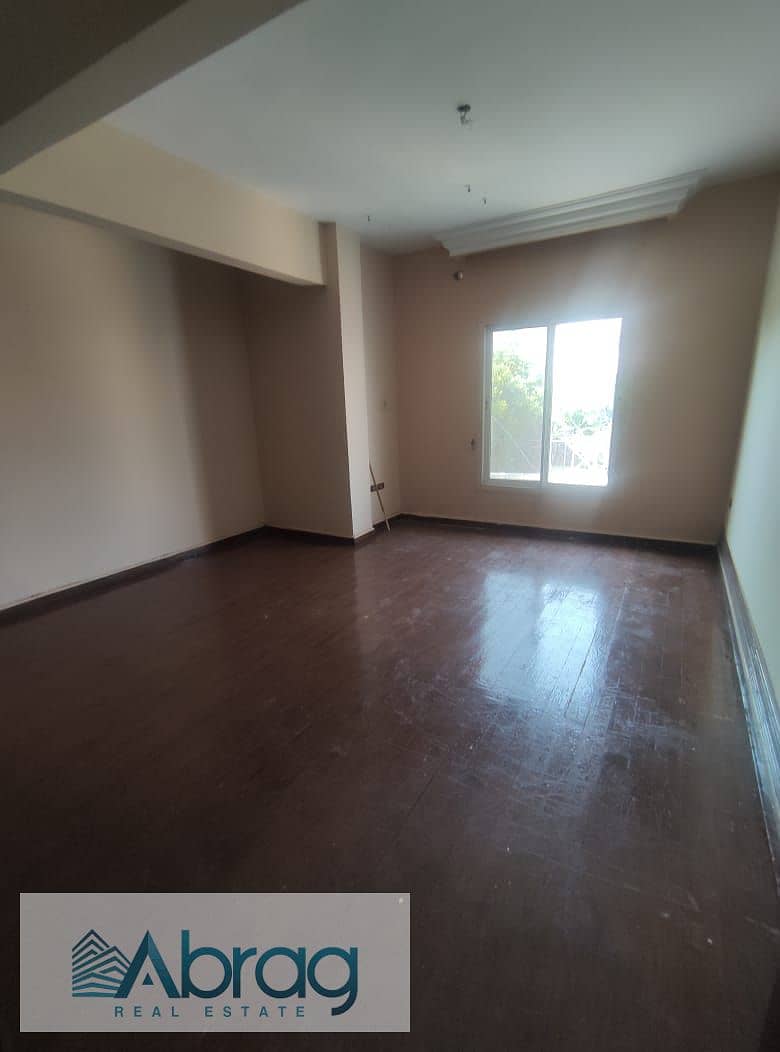 10 WhatsApp Image 2025-12-08 at 1.31. 31 PM. jpeg