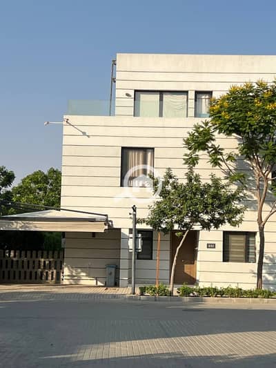 4 Bedroom Villa for Sale in Shorouk City, Cairo - photo_2025-07-14_23-09-23. jpg