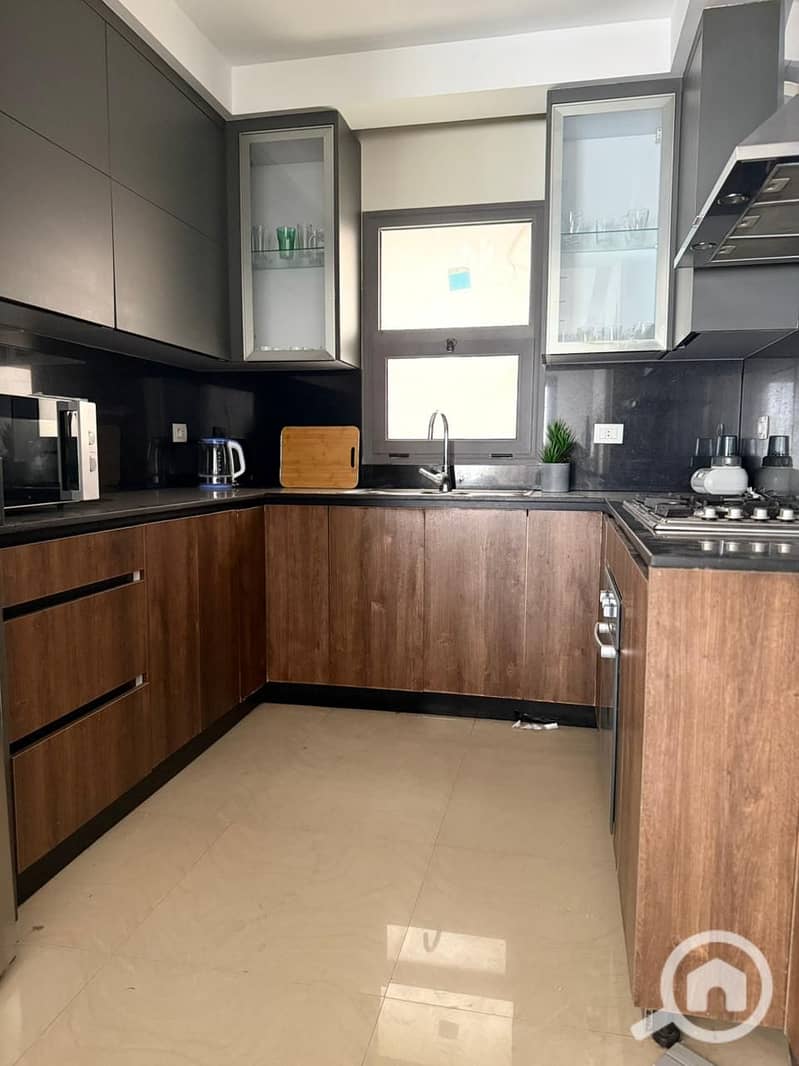 4 WhatsApp Image 2025-12-08 at 17.37. 48. jpeg