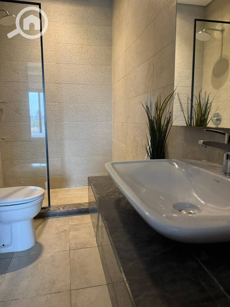 11 WhatsApp Image 2025-12-08 at 17.37. 48 (1). jpeg