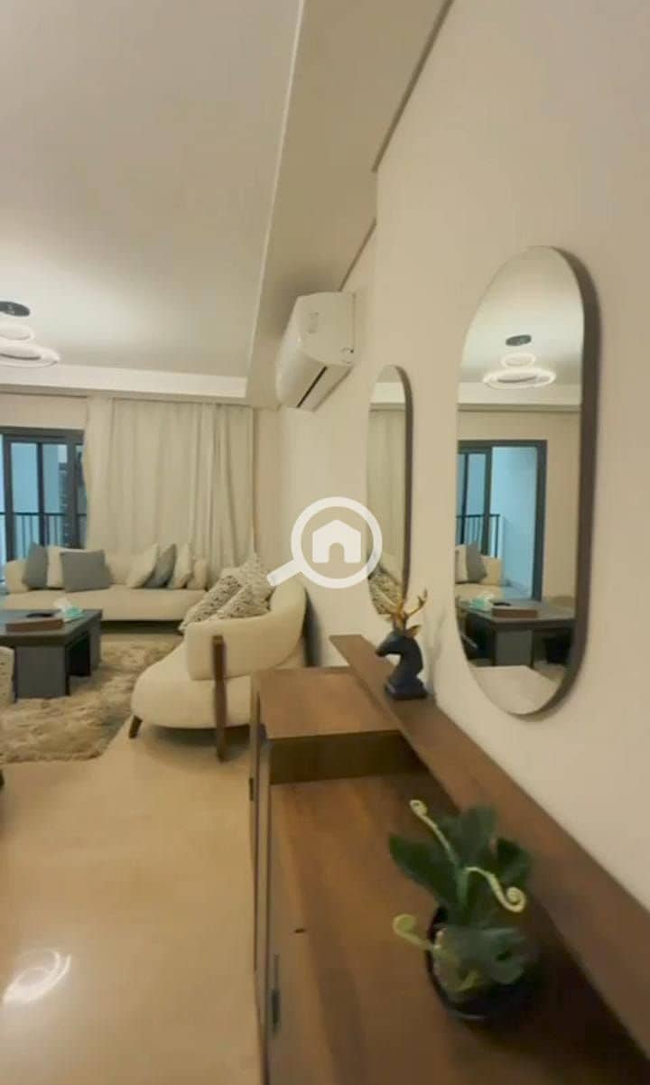 3 b9a24114-fa69-4f7e-8d9e-bdc833dcc761. jpg