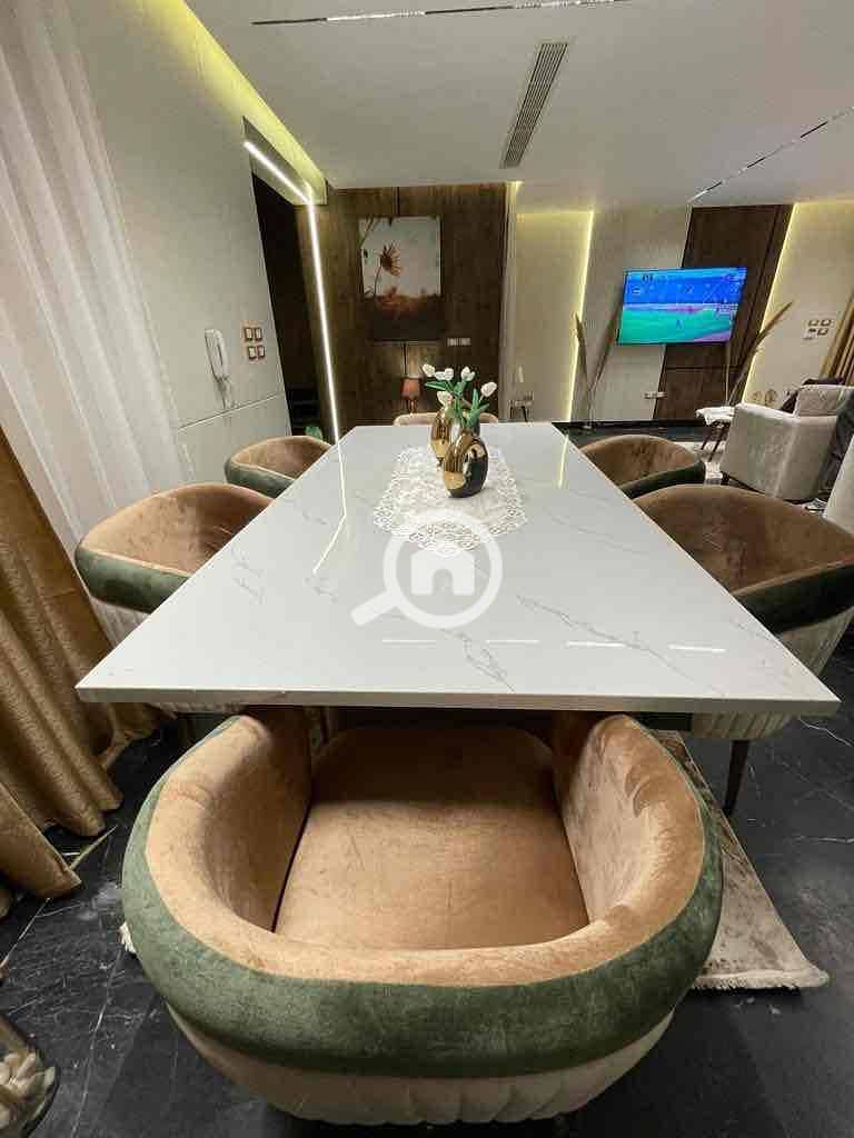 8 4786fcf0-08bb-4dd1-9e89-b2a93dc42798. jpg