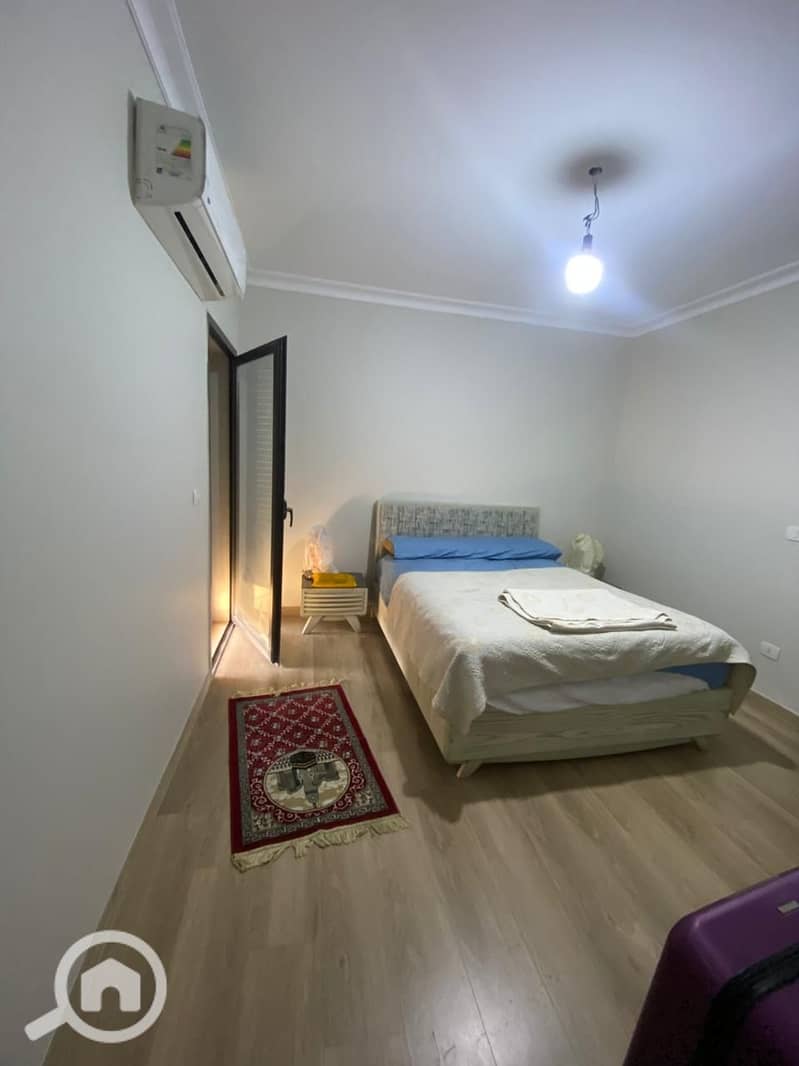 4 402074e5-dae0-4d12-8211-6d60cb456e1f. jpg