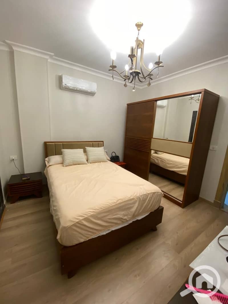 5 af0e7b6a-1c71-438e-ba8c-53cc168bce20. jpg