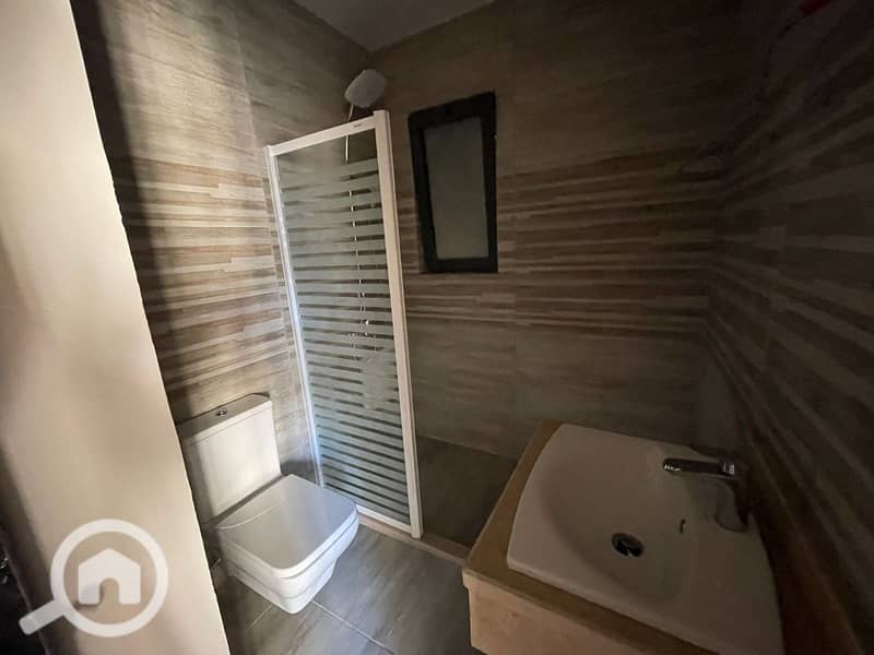 9 a024c3a1-d23b-4353-8806-25f42cb6e4ba. jpg