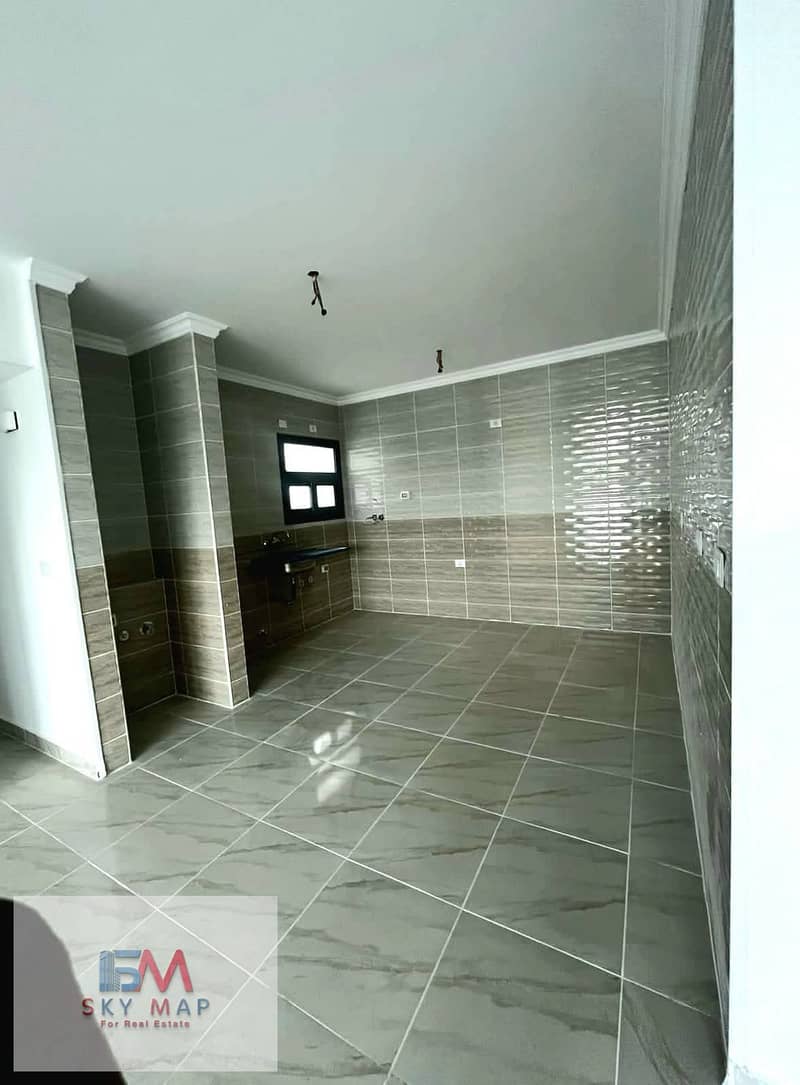 10 528601567_1812058036390167_8672557856665645308_n. jpg