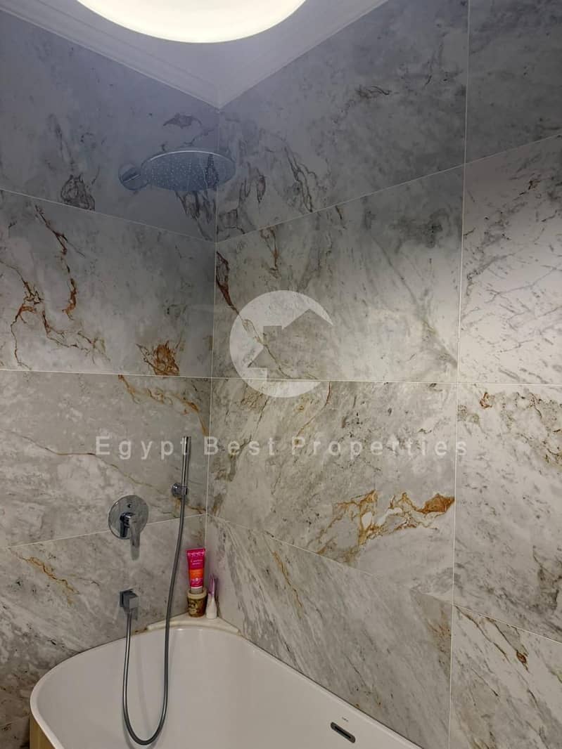 11 f368e762-f817-4152-b3b6-12f09d038224. jpeg